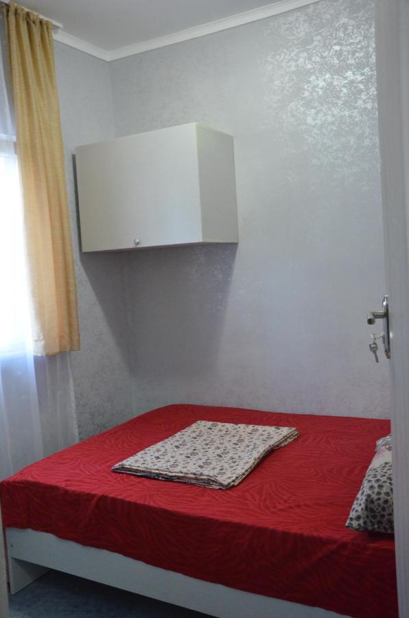 באטומי Hostel California מראה חיצוני תמונה
