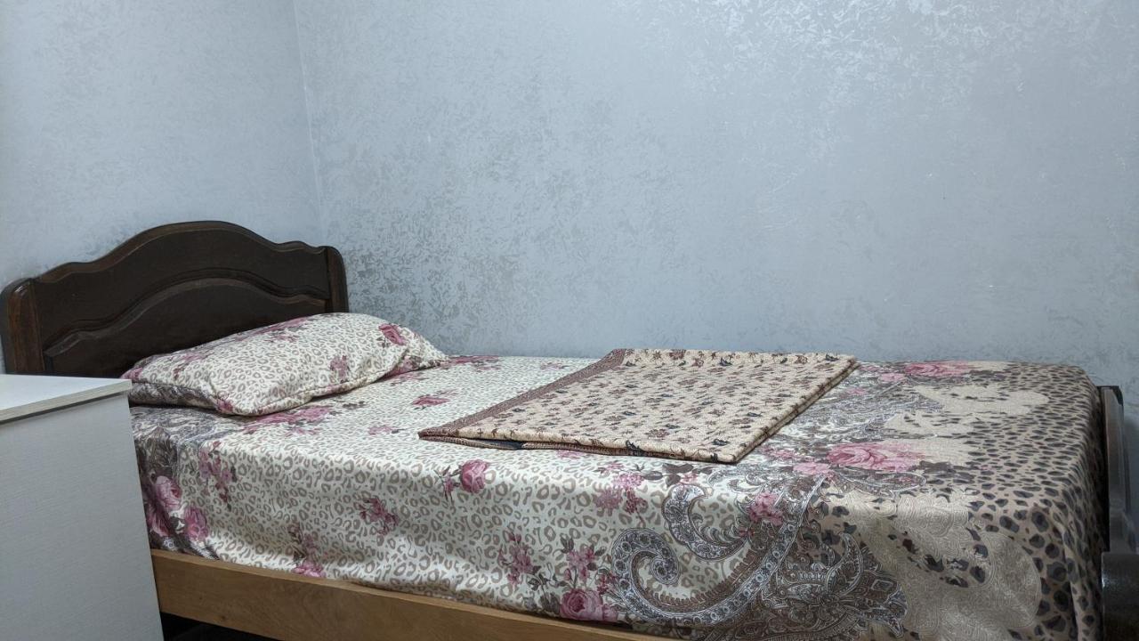 באטומי Hostel California מראה חיצוני תמונה